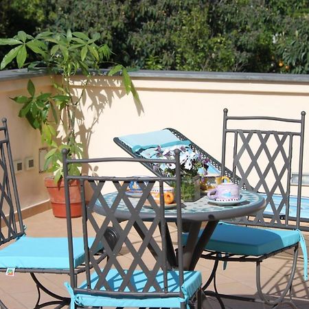 Domus Liberty Bed & Breakfast Sant'Agnello Exterior photo